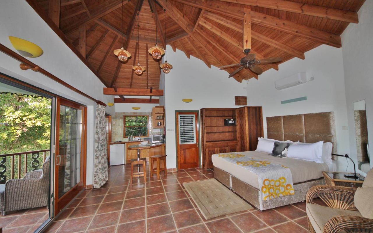 Tropical Hideaway Hotel Port Elizabeth Exterior photo